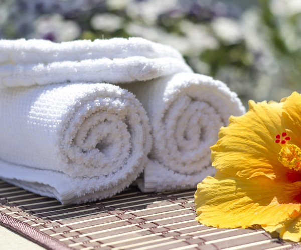 CJ Global Saloons & Spas services